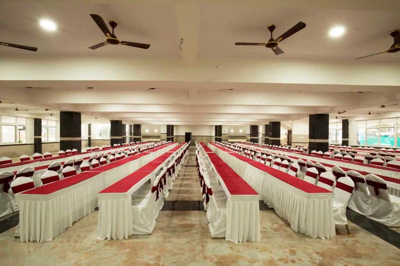 Vistar Pavithra Vivaha Convention Hall Jigani Exterior foto
